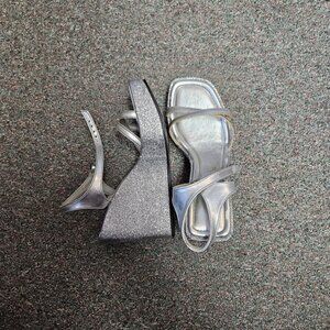 Steve Madden strappy sandals